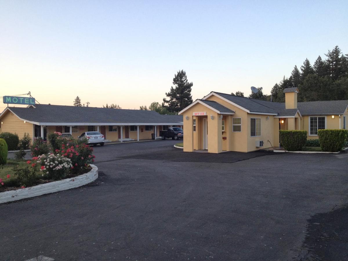 Edgewood Motel Willits Bagian luar foto