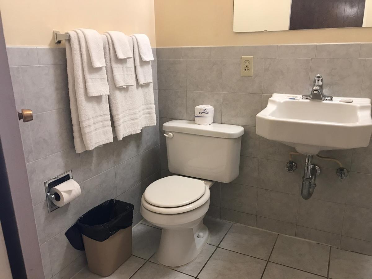 Edgewood Motel Willits Bagian luar foto