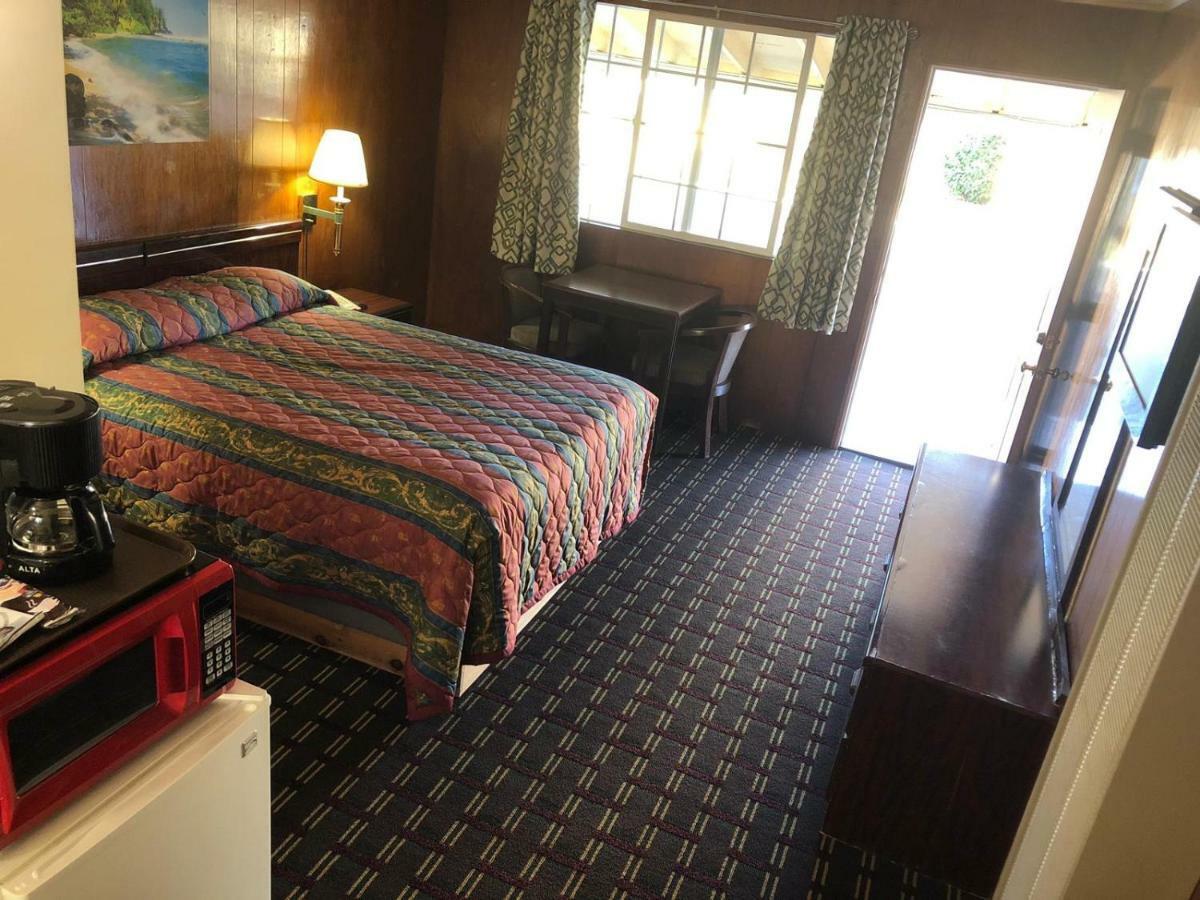 Edgewood Motel Willits Bagian luar foto